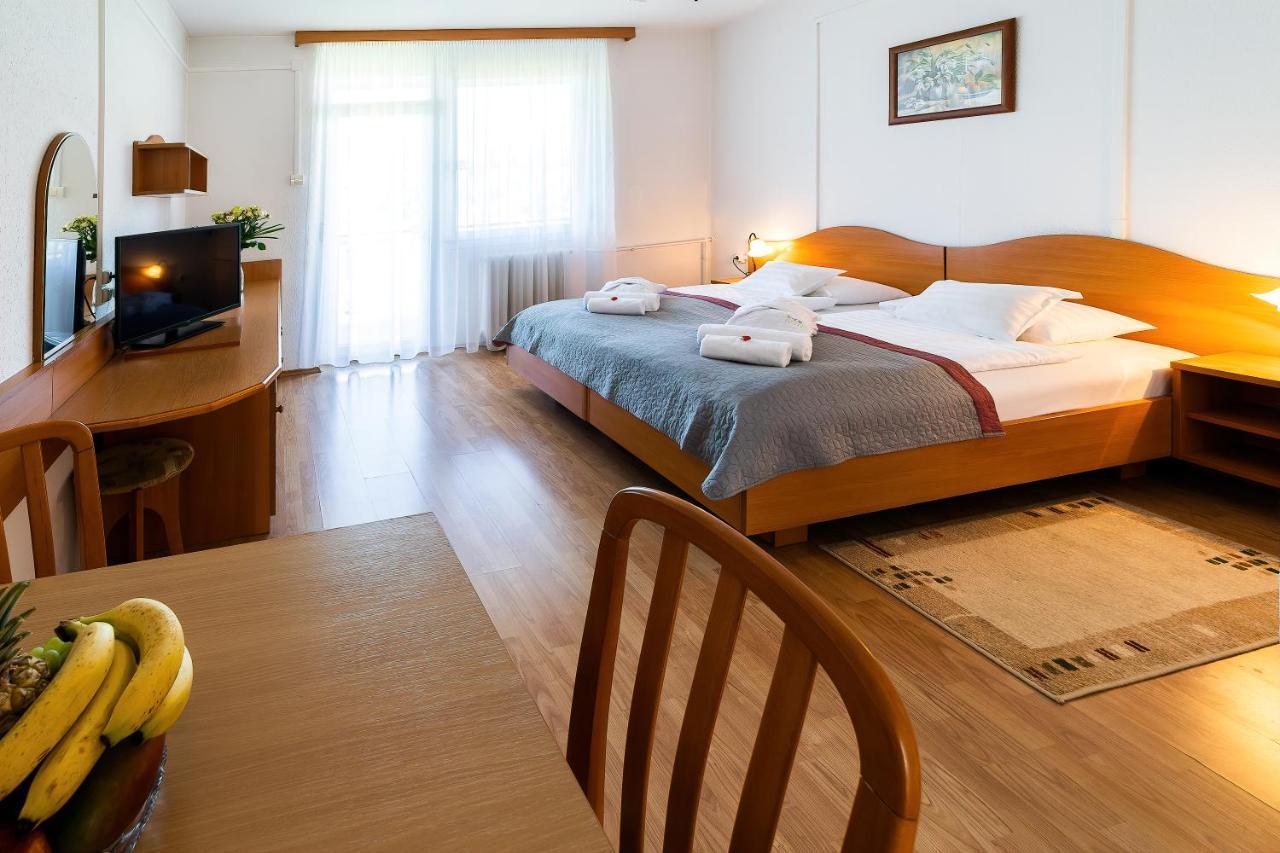 Napfeny Hotel Zalakaros Eksteriør bilde