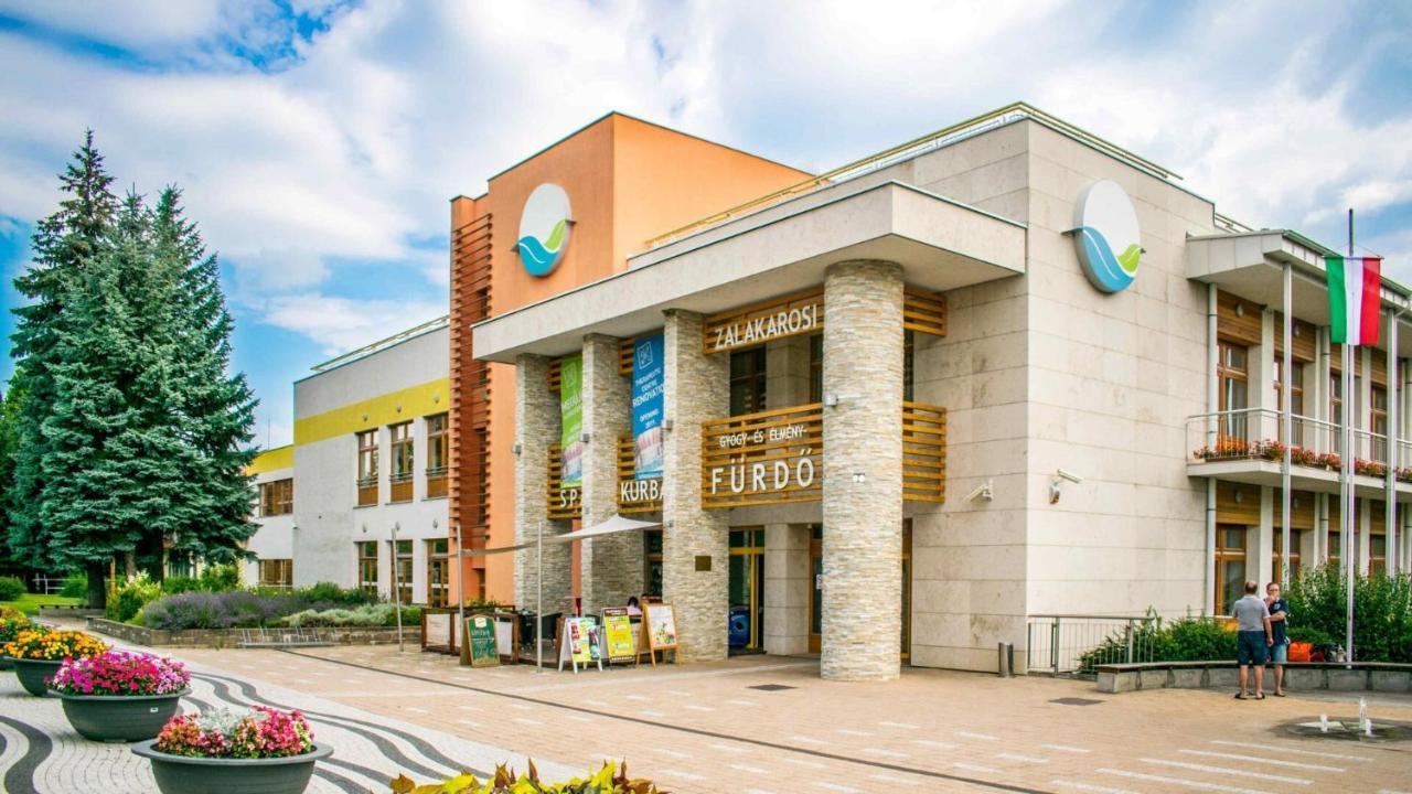 Napfeny Hotel Zalakaros Eksteriør bilde